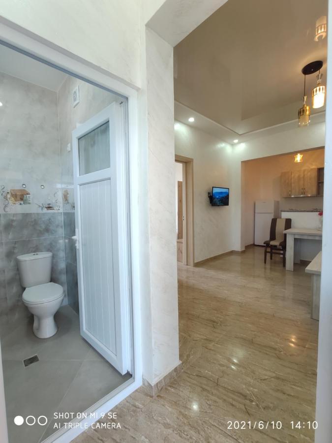 Kochalidze Family Apartment Batumi Exterior photo